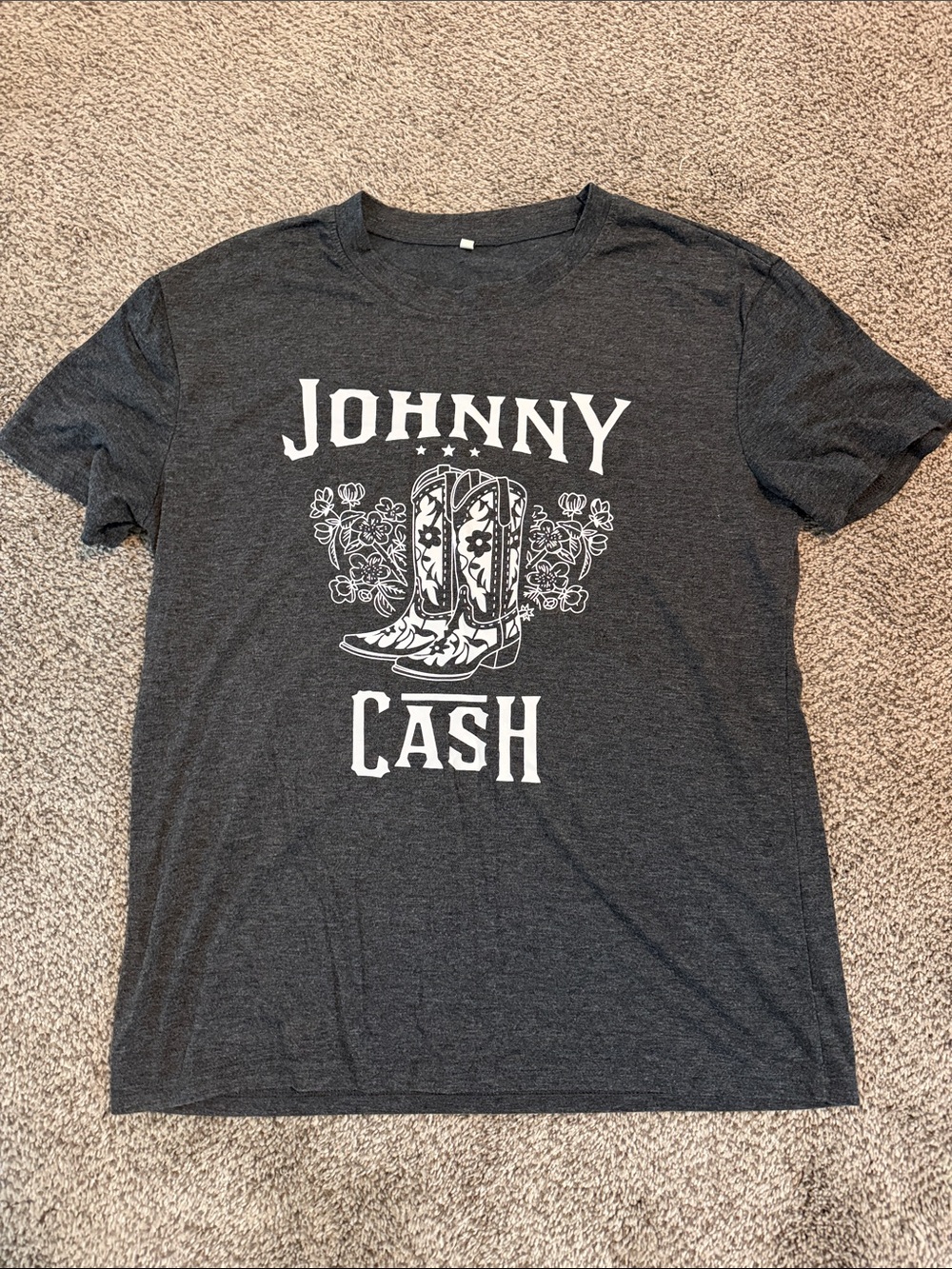 NWOT Johnny Cash T-Shirt- Size Medium